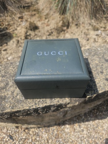 Gucci watch box protective - ,