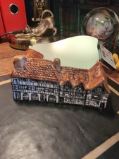 Tey Pottery Harvard House