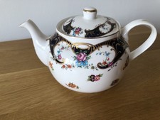 Vintage St George’s Fine Bone China small tea for 2 size Teapot