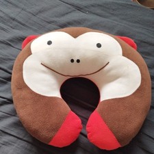 Skip Hop Neck Rest Travel Pilllow Age 3+