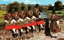 Vintage Artistic Postcard