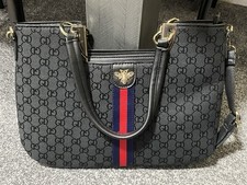 Women’s handbag, unwanted