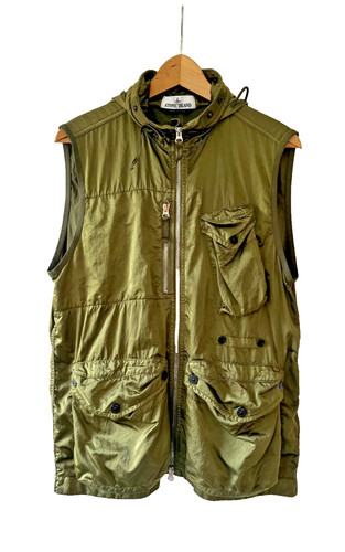 Stone island shadow - island,