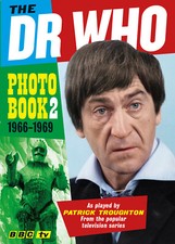RARE! DR WHO PHOTO BOOK 124-Page BOOKAZINE  2ND DR PATRICK TROUGHTON 1966-1969