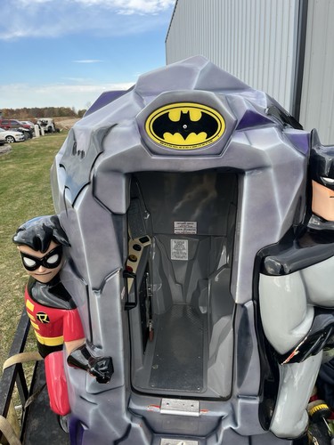 Batman batcave coin operated - batman,