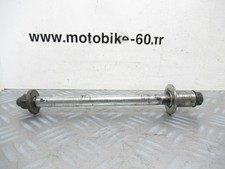 Front Wheel Axle Suzuki GS 500