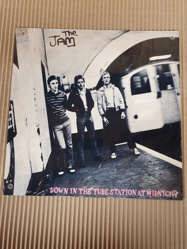 The jam tube station x - 12",