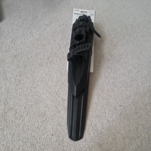 Halfords essentials bike - halfords,