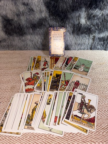 The original rider waite tarot - the,