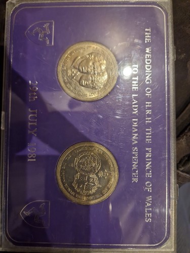 1981 royal wedding - royal, crown