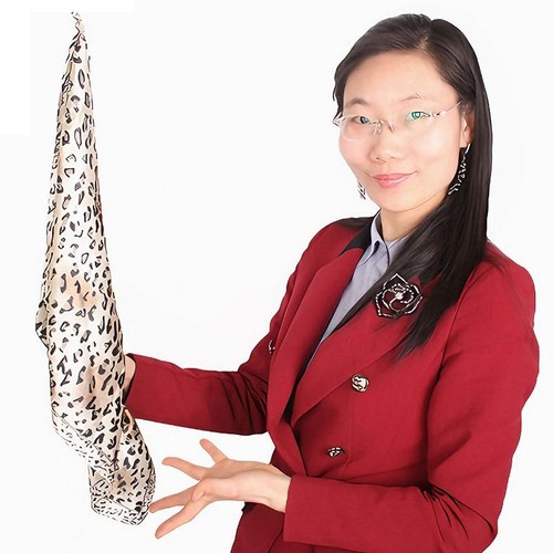 Standing scarf magic trick - standing,