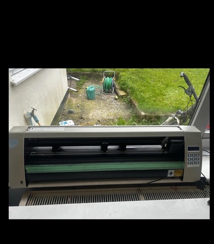 Vinyl cutter plotter - cutter,