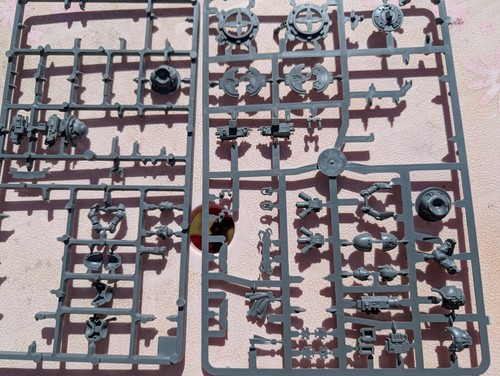 Warhammer 40k space marine - warhammer,