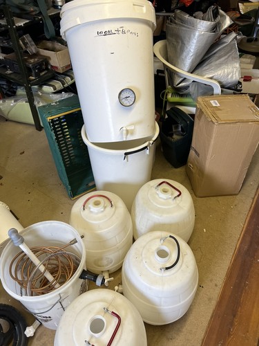 Home beer brewing equipment