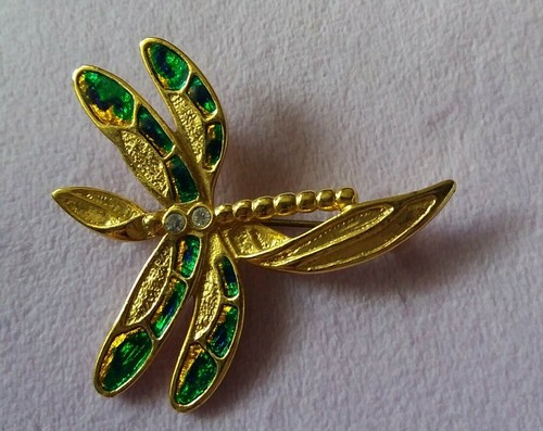 Retro dragonfly pin - retro,