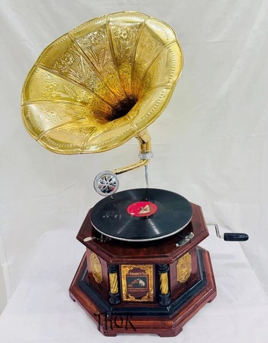 Antique hmv gramophone - antique, fully