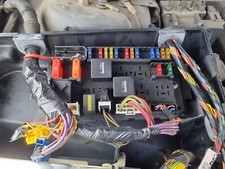 RANGE ROVER L322 4.2 SUPERCHARGED & SPORT FUSE BOX YQE500090