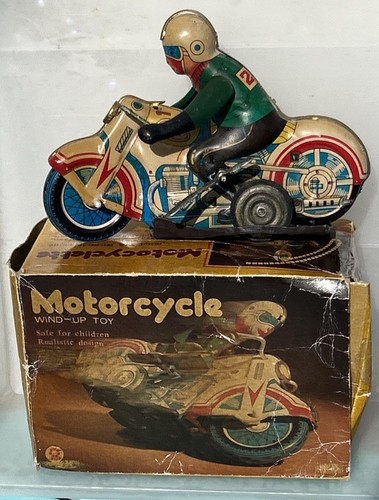 702 vintage tin - ms,