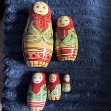 Vintage russian wooden nesting dolls set of 5 painted wood largest 14cm