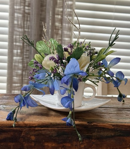 White teacup faux - , flower