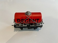 Triang Hornby OO Gauge Small Tanker Wagon. Model R343 "Regent"