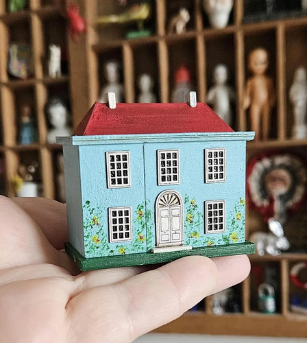 Miniature tri ang queen anne - queen,