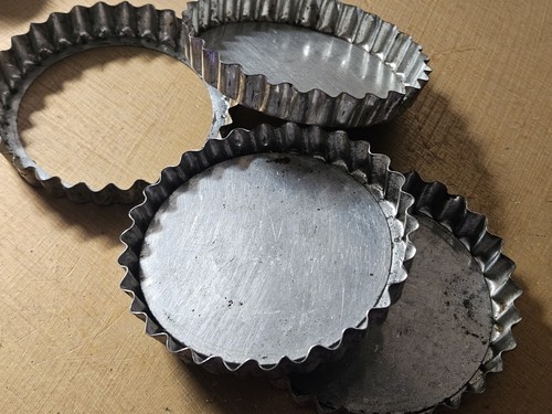 Loose bottom base - loose, fluted
