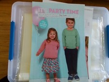 2 knitting patterns for Party