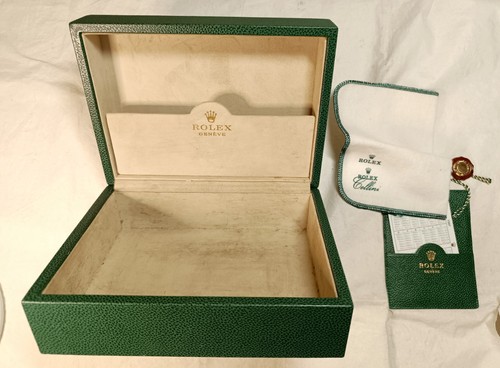 Rolex watch box - 70.00.55,