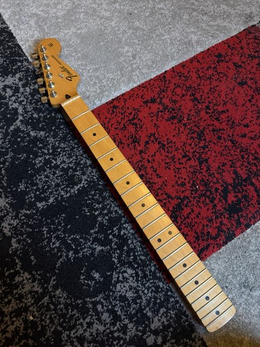 2010 fender standard - 2010,
