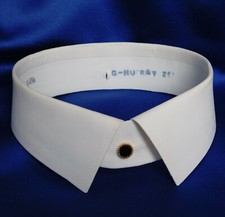 Vintage starched collar size