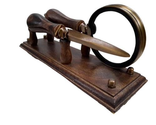 Antique style magnifying glass - magnifying,