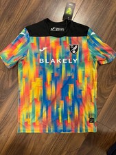 Norwich City 2024-25 Junior Home Kit Football Shirt Size uk 12Y