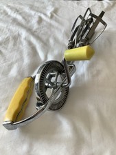 Vintage Retro Hand Crank Egg
