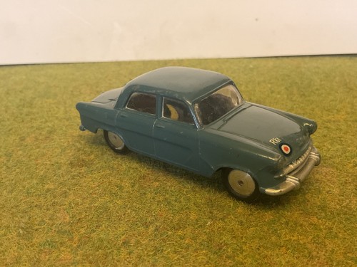 Corgi toys 352 - 352, staff