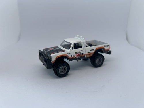 Hot wheels premium dodge - 80,