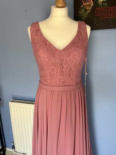 Bnwt pink romantic lace top - lace,