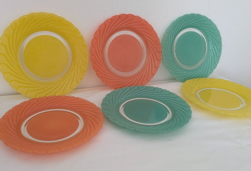 Duralex pastel plates - 6,