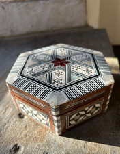 Vintage Wooden Jewellery /