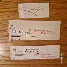 ROYAL AUTOGRAPHS.