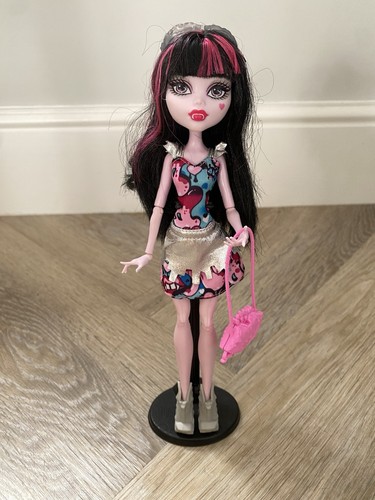 100 complete monster high boo - complete,