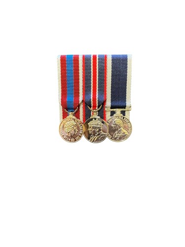 Court mounted miniature - mounted, medal