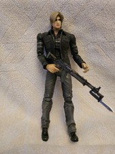 Play Arts Kai Leon S Kennedy Resident Evil Figure Used Unboxed 