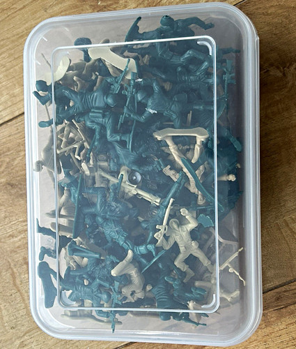 Unpainted plastic toy - plastic, soldiers