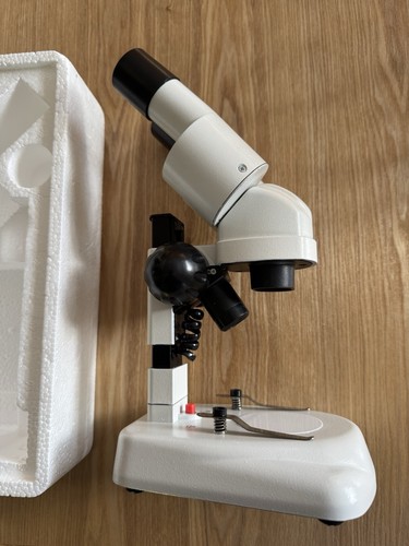 Dm6 field stereo microscope - field,
