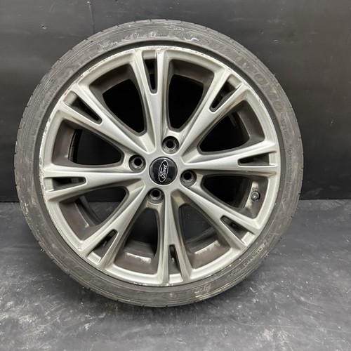Ford fiesta ecoboost - 17”,