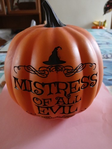 Maxx halloween mistress of - maxx,