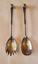 Set x2 chased/engraved antique