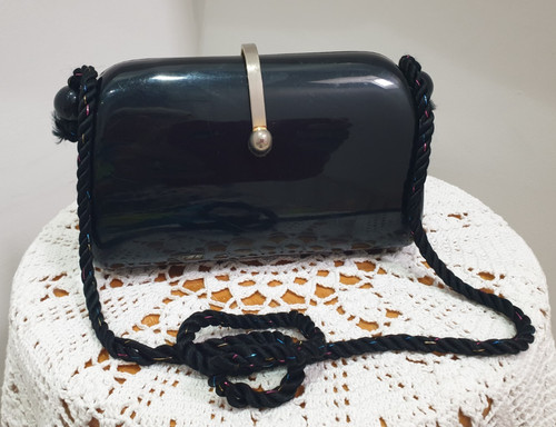 Vintage black hard shell - black,