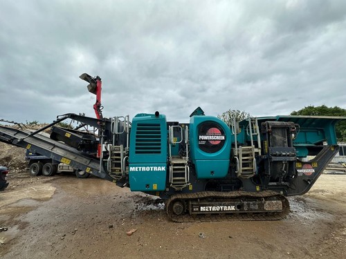Compact mobile crusher - crusher, for